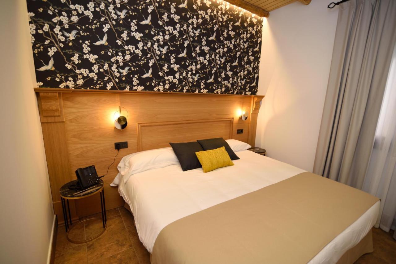 Hostal Santa Habitaciones Aldea del Rocío Exterior foto