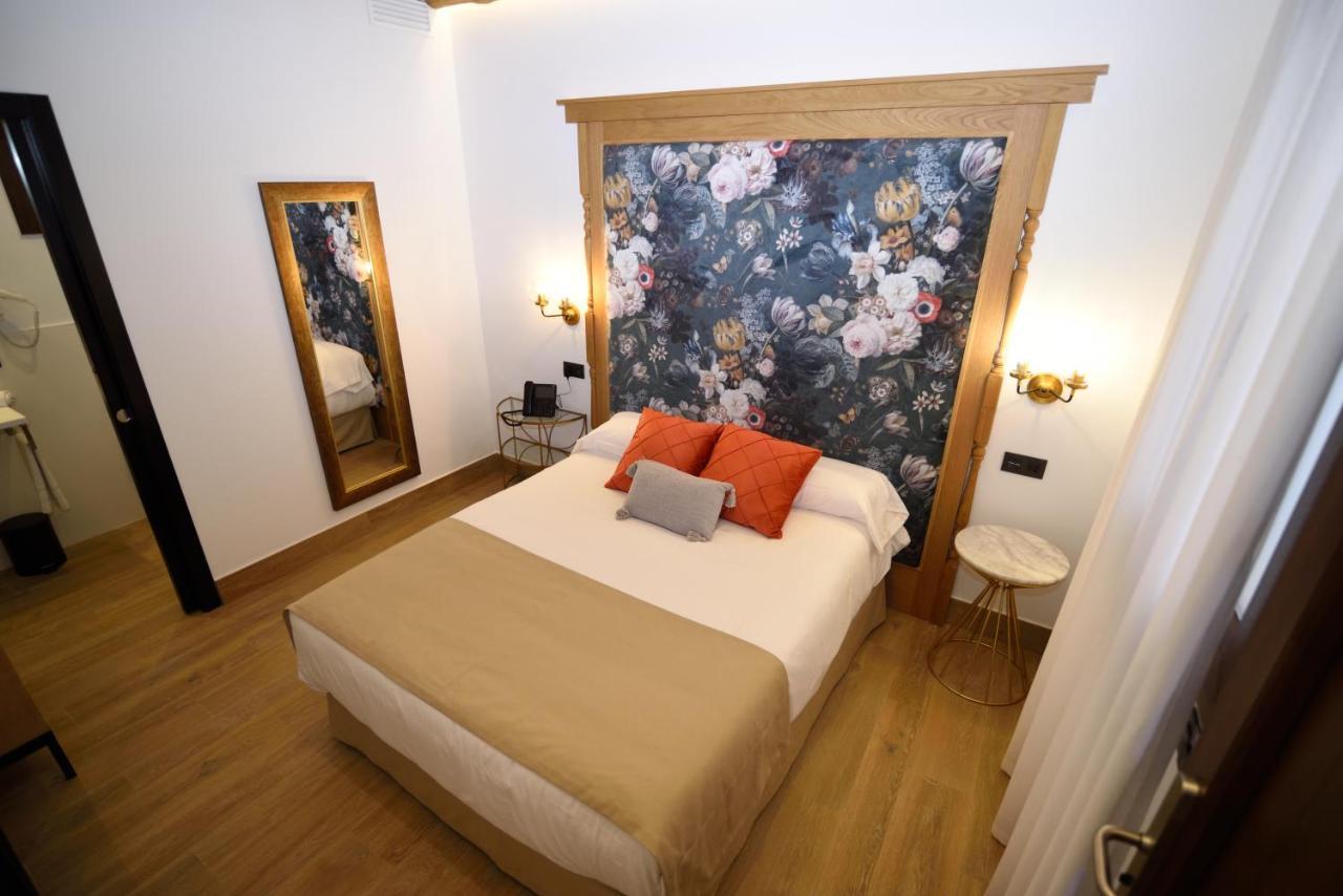 Hostal Santa Habitaciones Aldea del Rocío Exterior foto